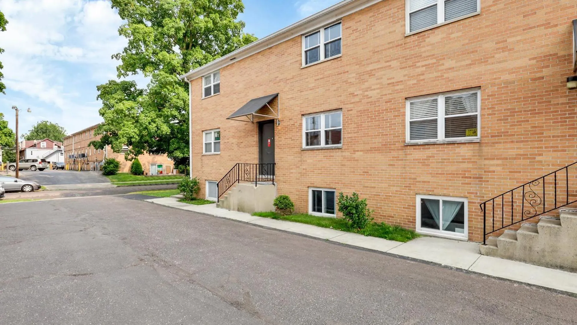 The Worthington - 3 Bedroom 2 5 Bath And Parking Columbus 0*,